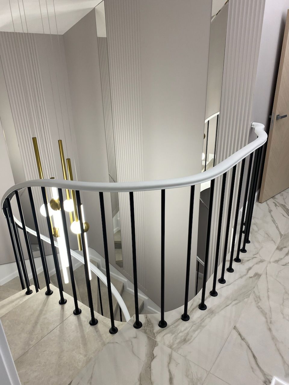 Перила, ограждения для лестницы