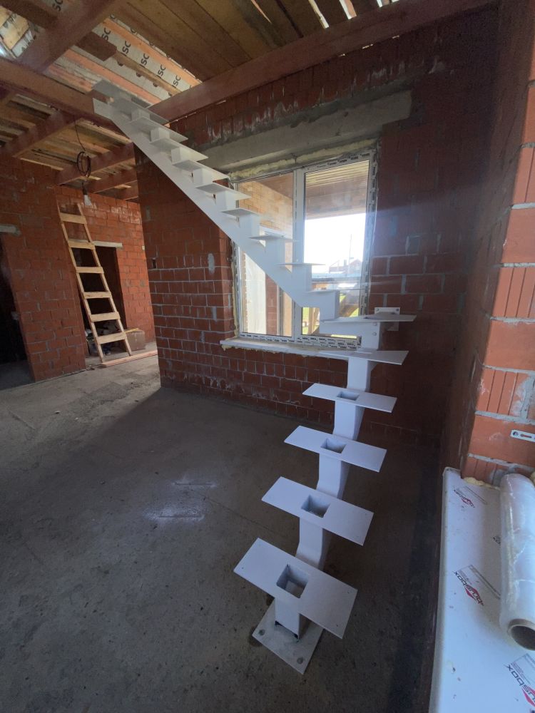 Лестницы из металла в дом