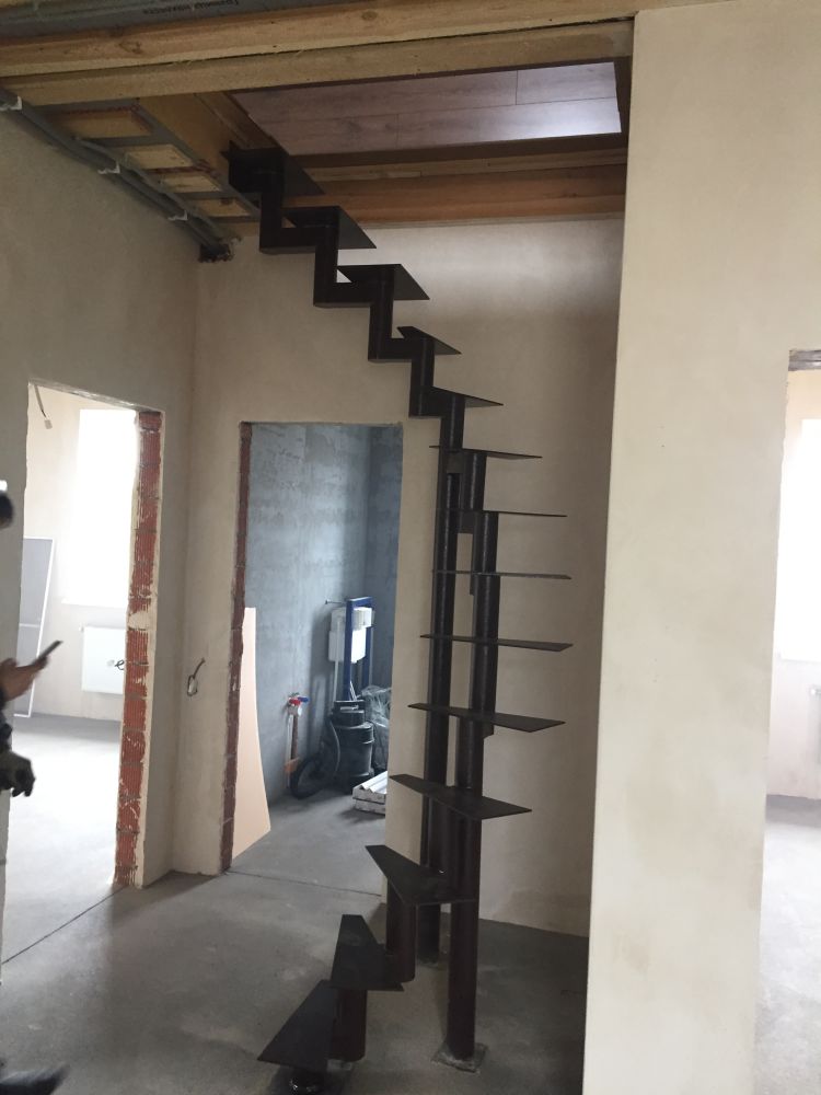 Лестницы из металла в дом