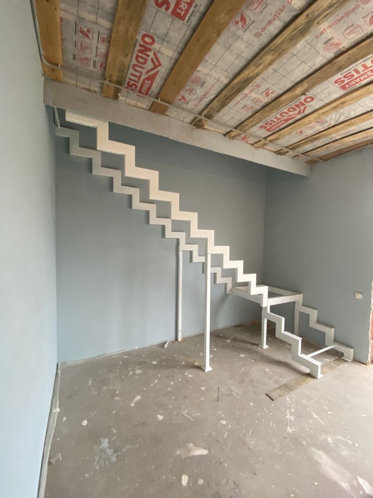 Лестницы из металла в дом