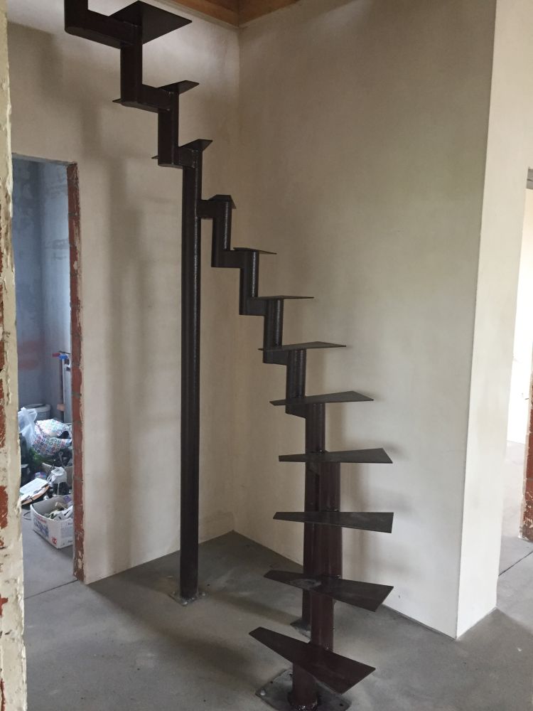 Лестницы из металла в дом