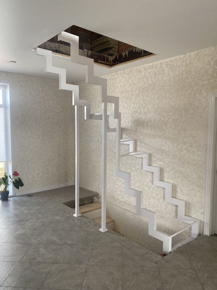 Лестницы из металла в дом