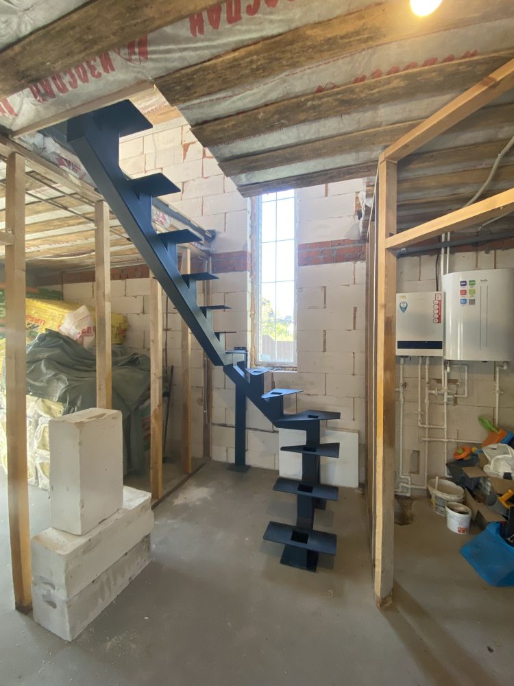 Лестницы из металла в дом