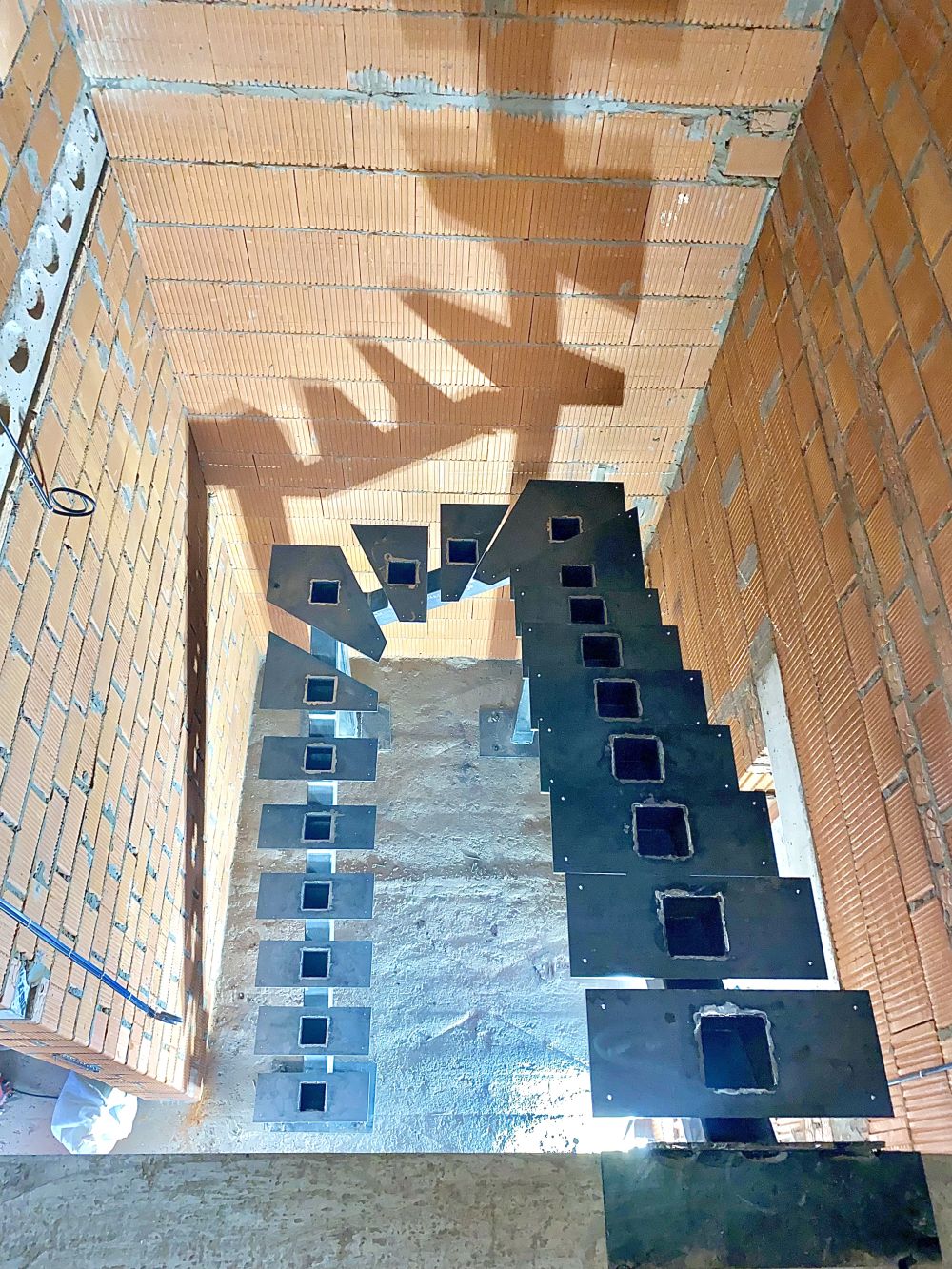 Лестницы из металла в дом