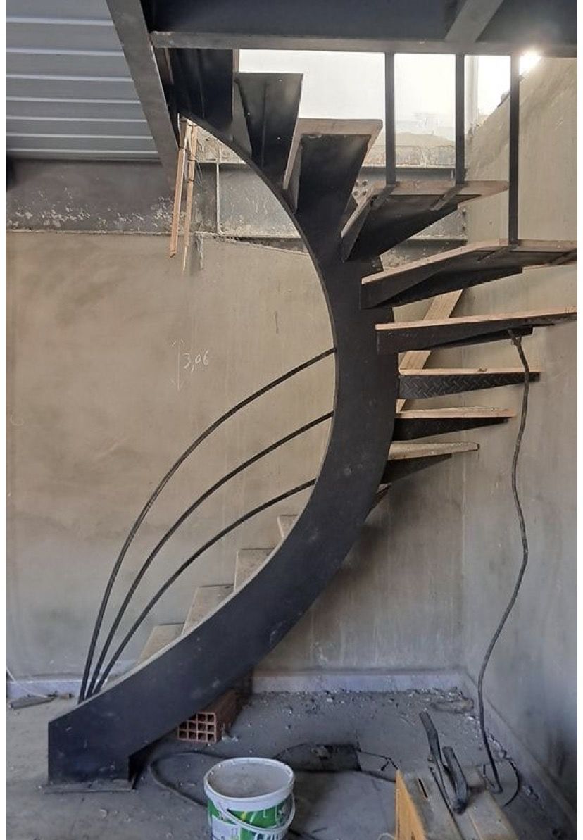 Лестницы из металла в дом