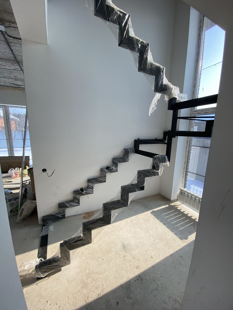 Лестницы из металла в дом