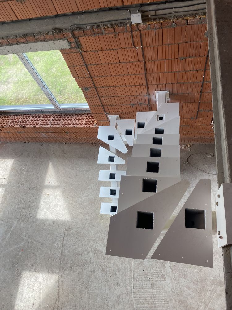 Лестницы из металла в дом