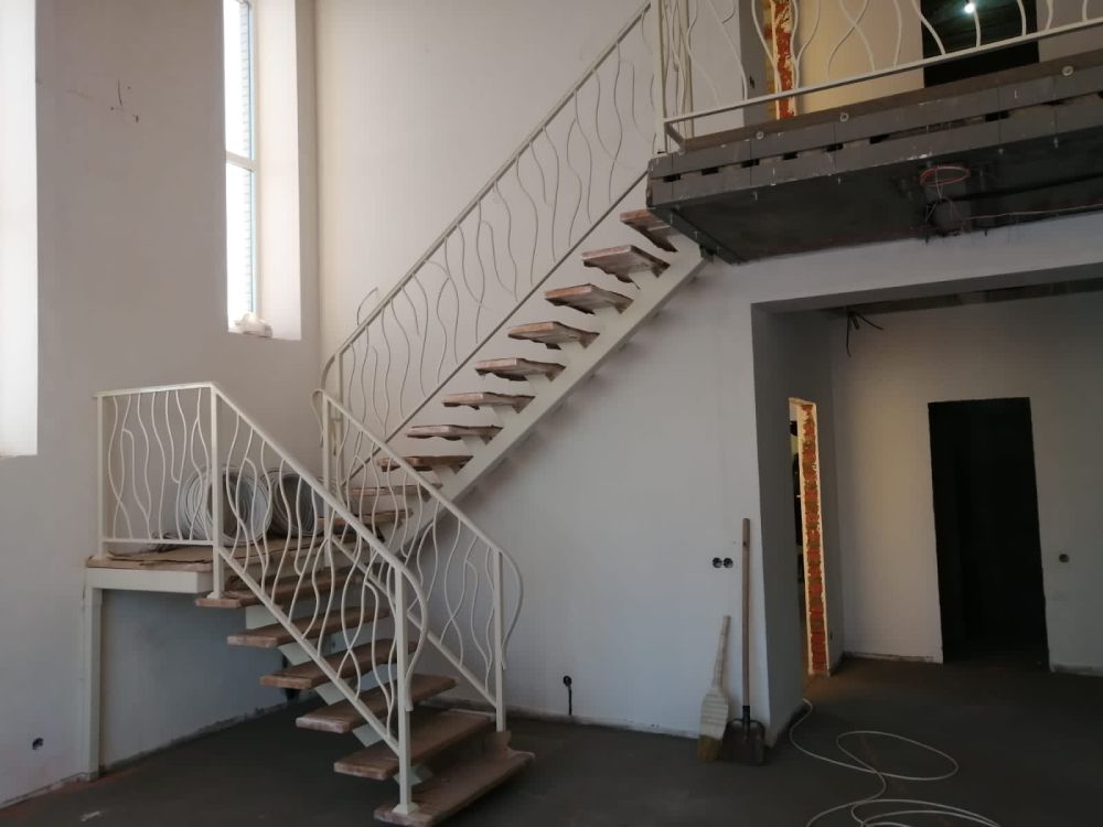 Лестницы из металла в дом