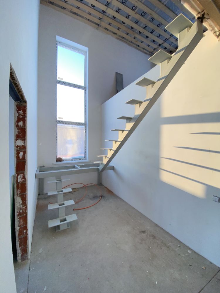 Лестницы из металла в дом