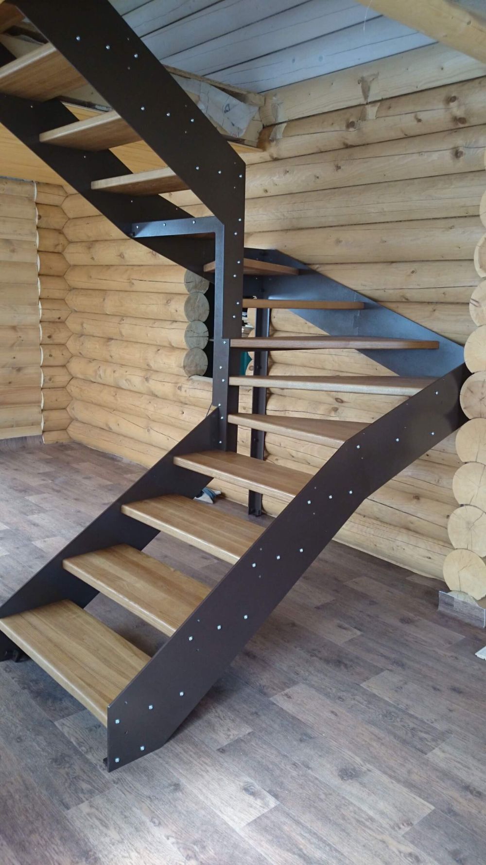 Лестницы из металла в дом