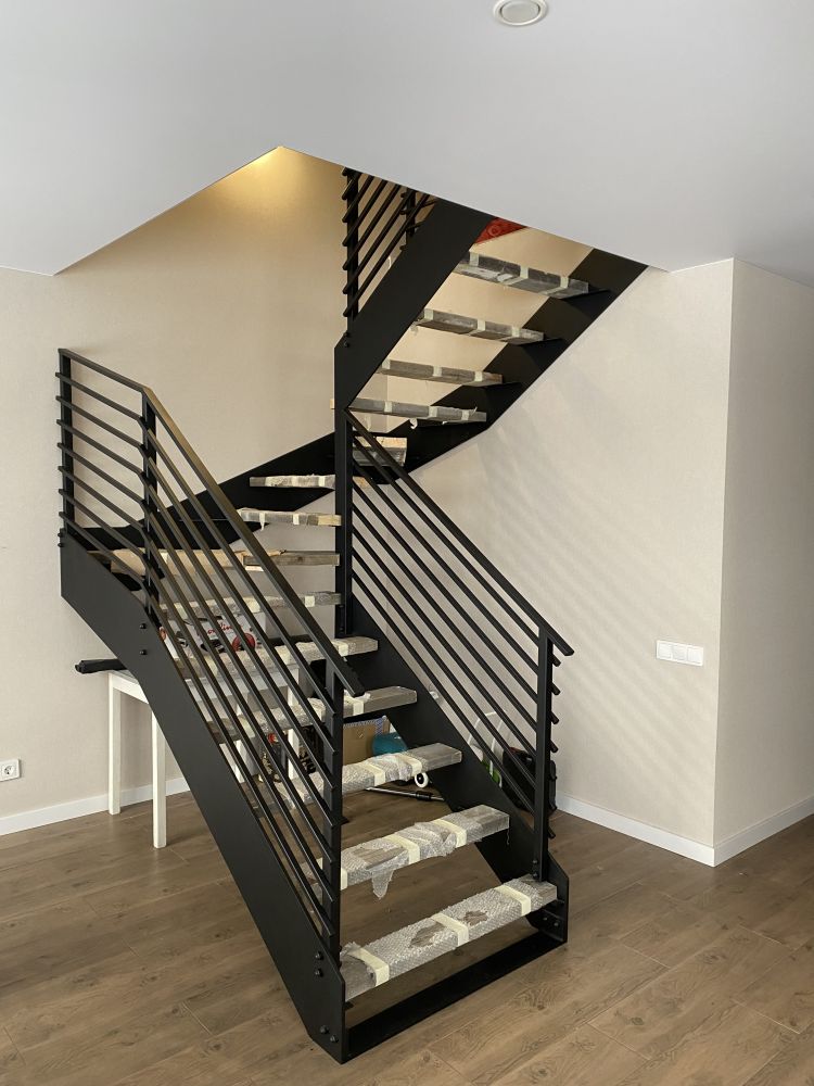 Лестницы из металла в дом