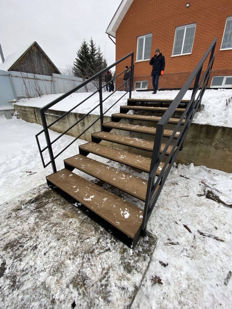 Лестницы из металла в дом