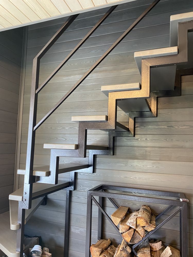 Лестницы из металла в дом