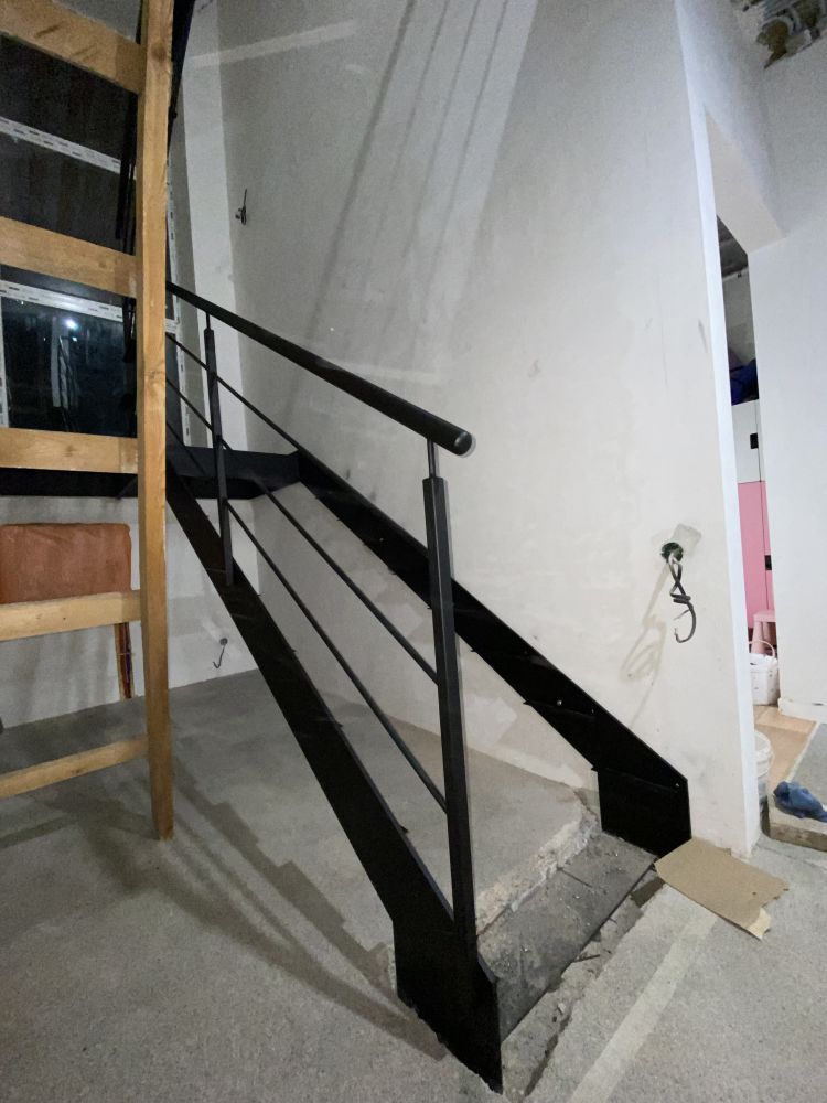 Лестницы из металла в дом