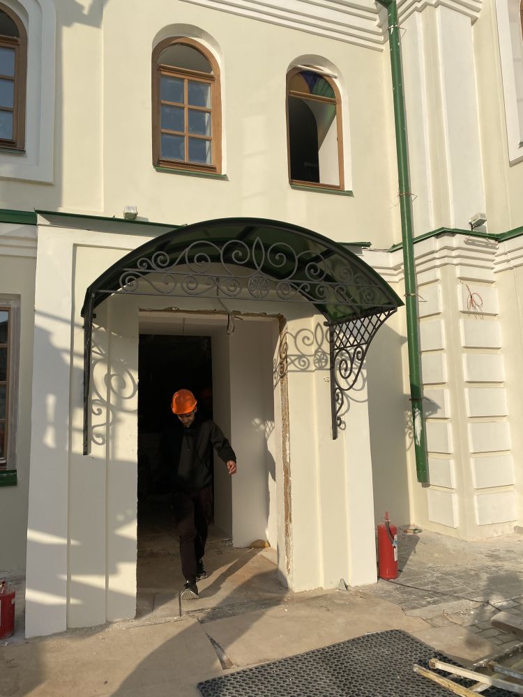 Козырьки, навесы
