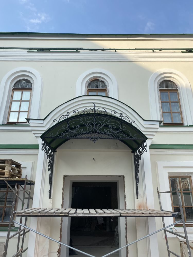 Козырьки, навесы